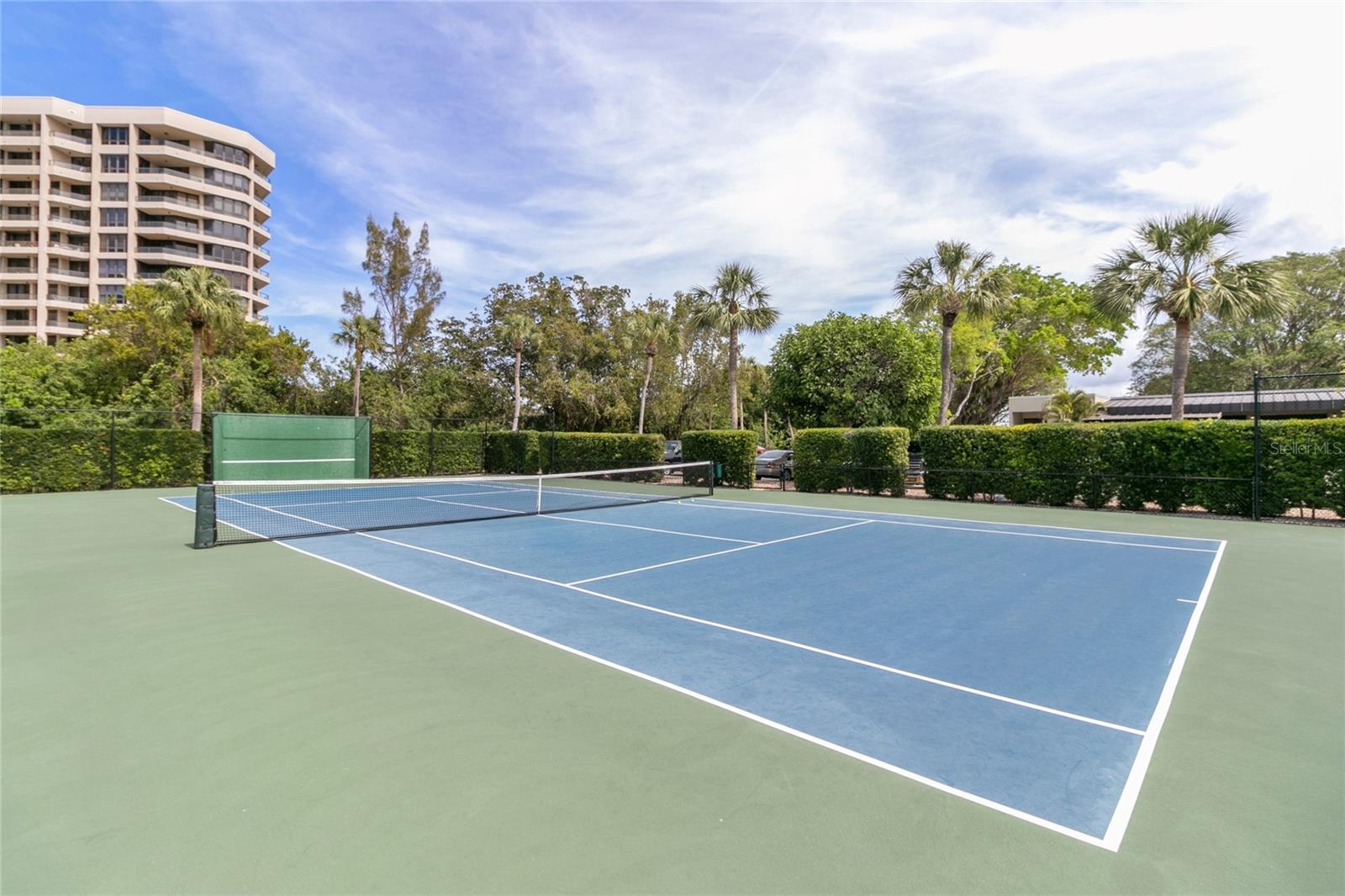 1065 GULF OF MEXICO DR #402, LONGBOAT KEY, FL — photo 35