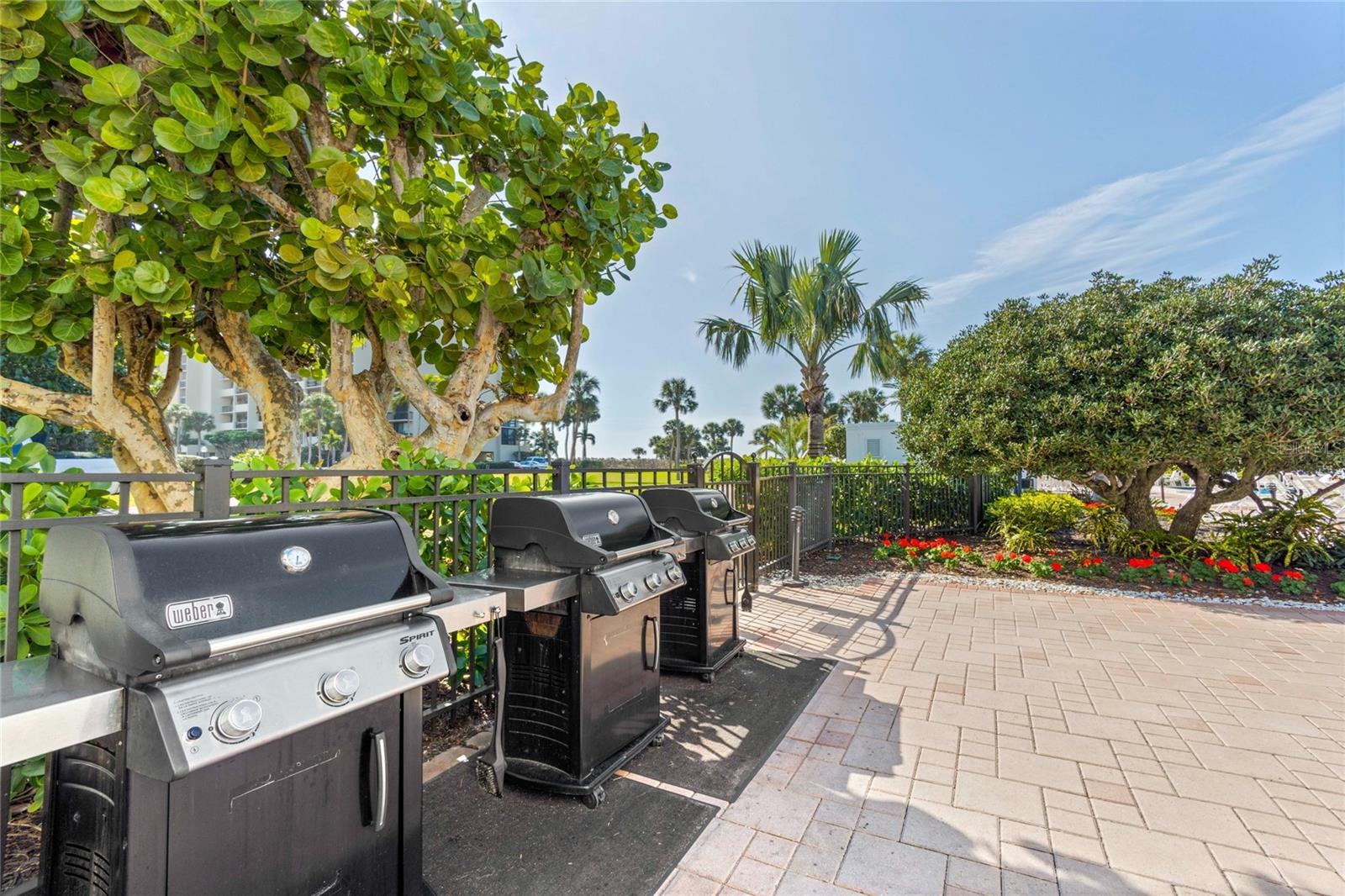 1065 GULF OF MEXICO DR #402, LONGBOAT KEY, FL — photo 38