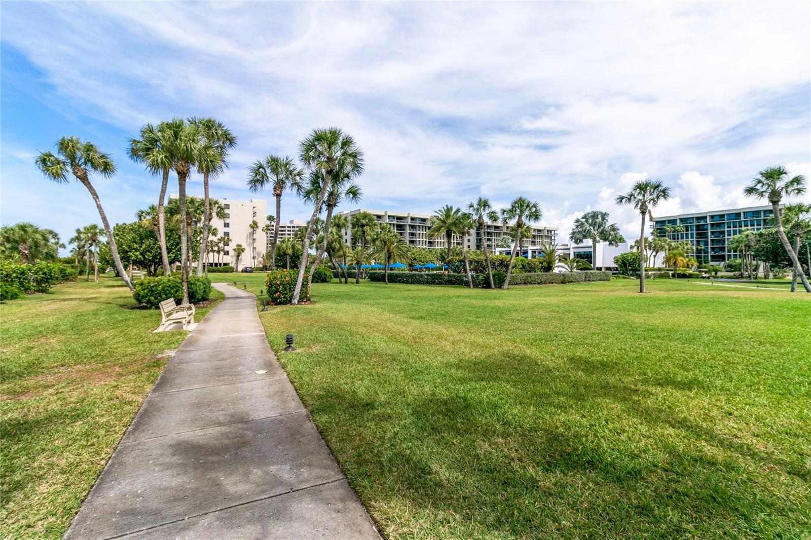 1065 GULF OF MEXICO DR #402, LONGBOAT KEY, FL — photo 40
