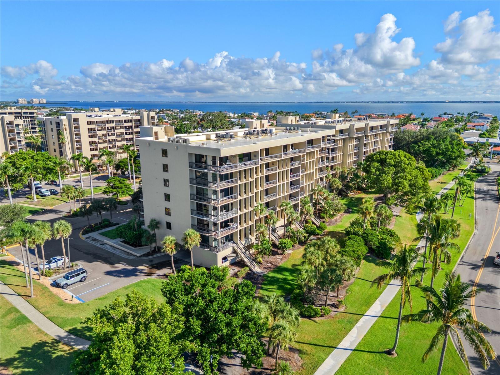 1065 GULF OF MEXICO DR #402, LONGBOAT KEY, FL — photo 42