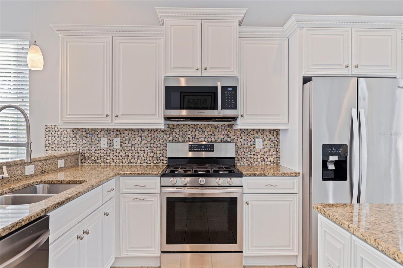 6101 YEATS MANOR DR, TAMPA, FL — photo 12