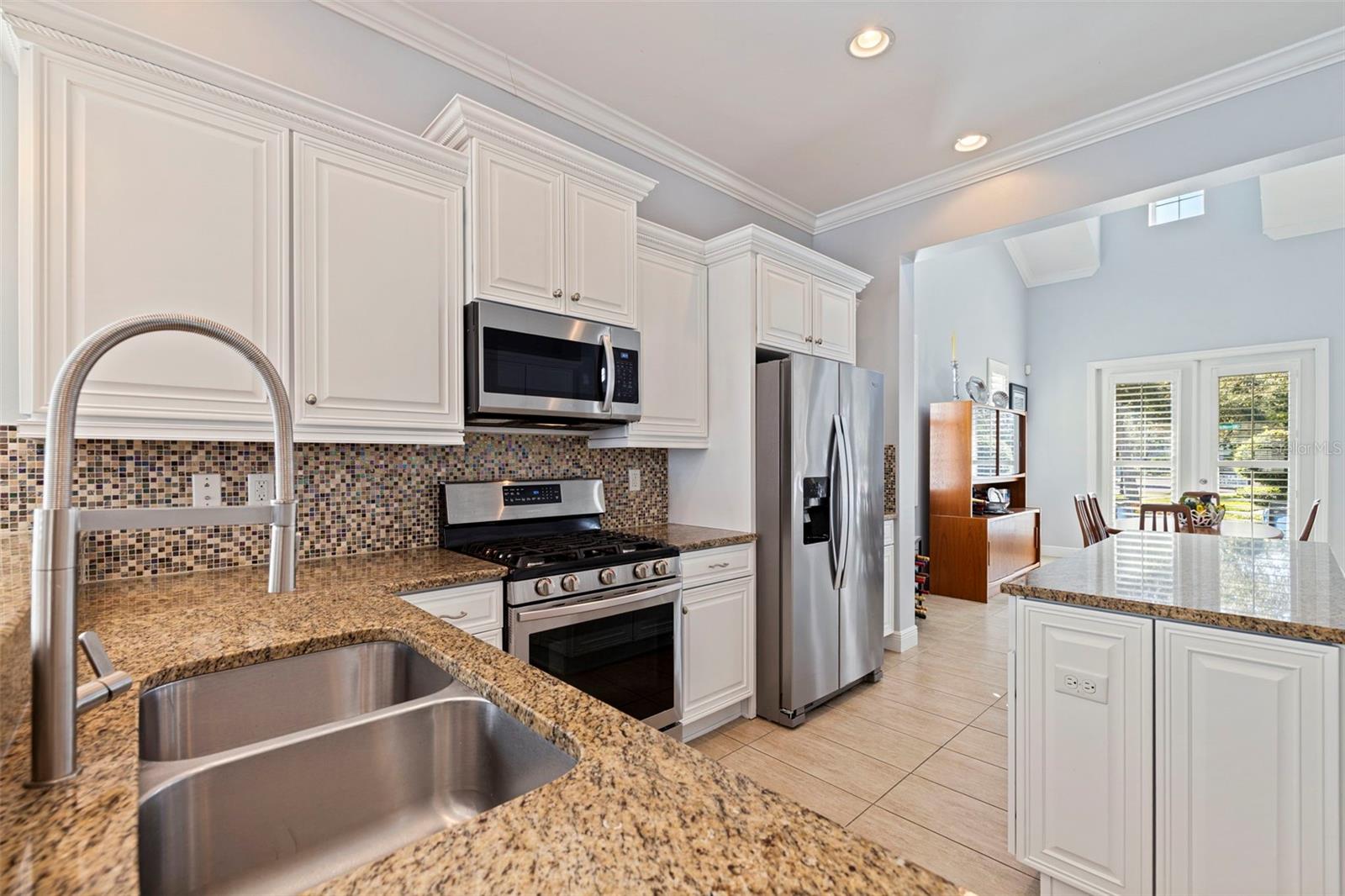 6101 YEATS MANOR DR, TAMPA, FL — photo 13