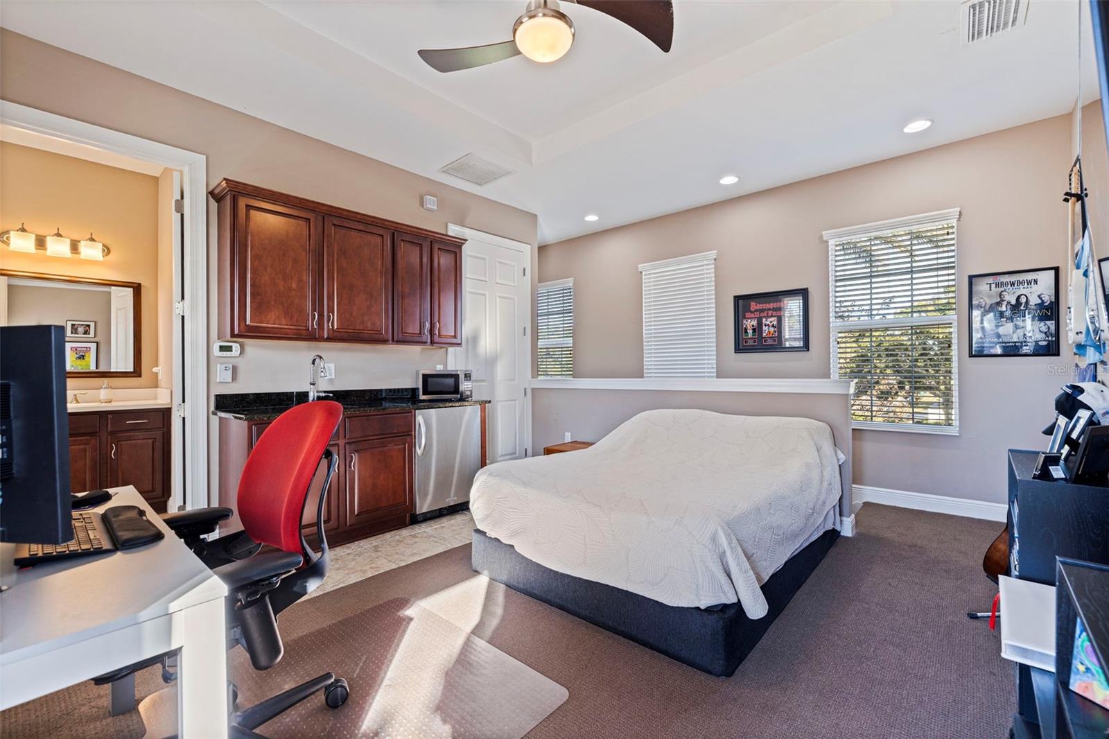 6101 YEATS MANOR DR, TAMPA, FL — photo 35