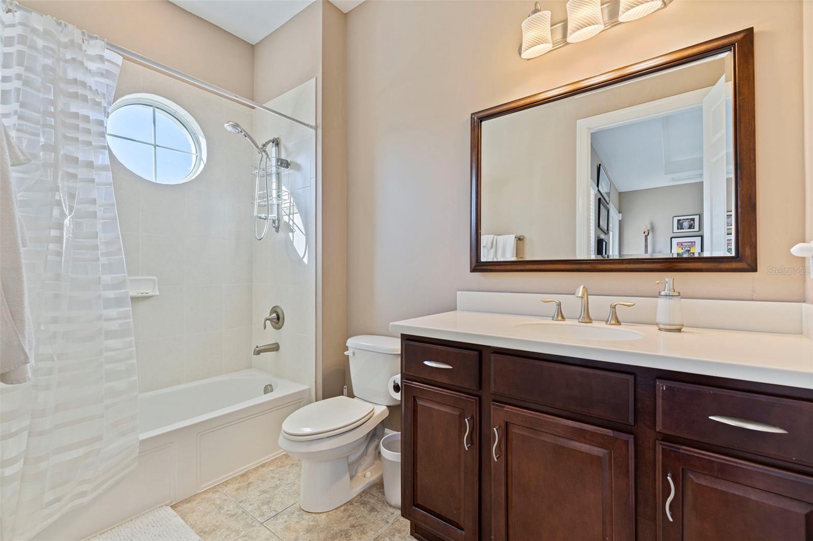 6101 YEATS MANOR DR, TAMPA, FL — photo 36