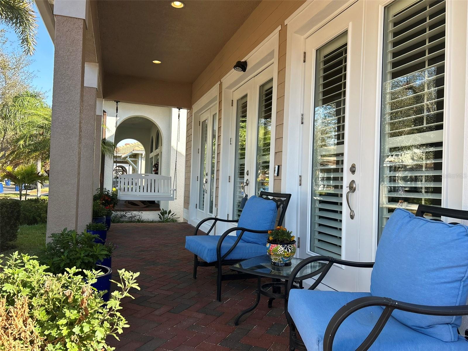 6101 YEATS MANOR DR, TAMPA, FL — photo 3
