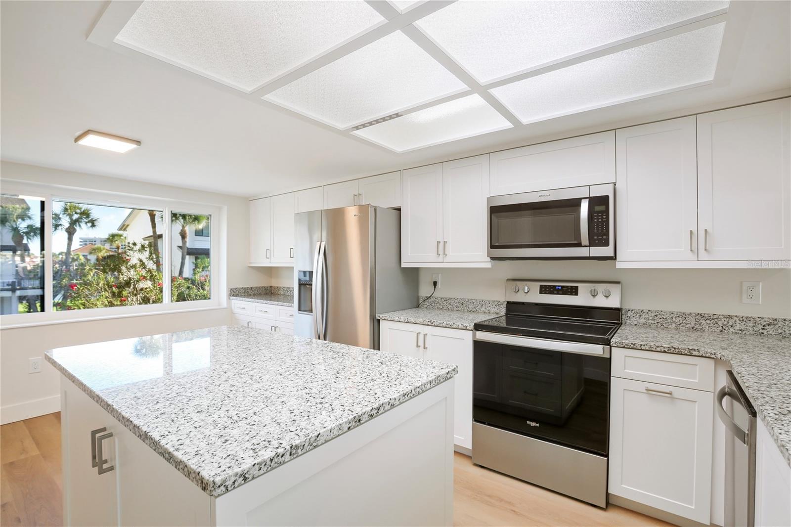 150 MARINA DEL REY CT, CLEARWATER BEACH, FL — photo 14