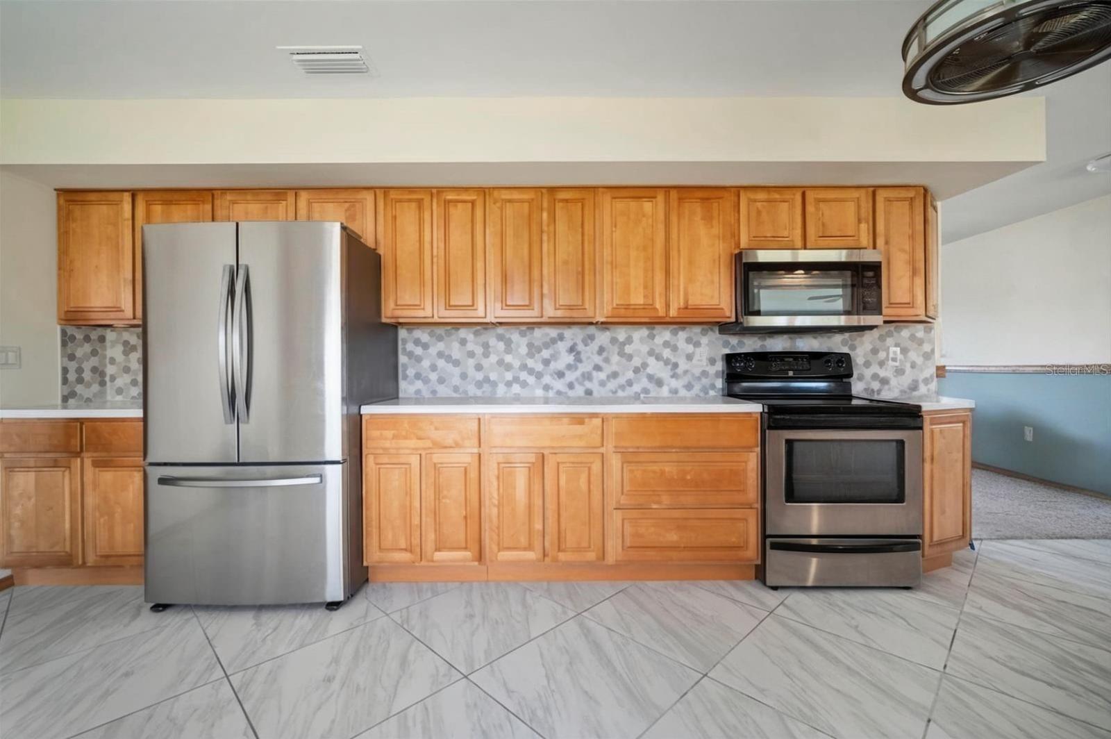 609 FOX HILLS DR, SUN CITY CENTER, FL — photo 12