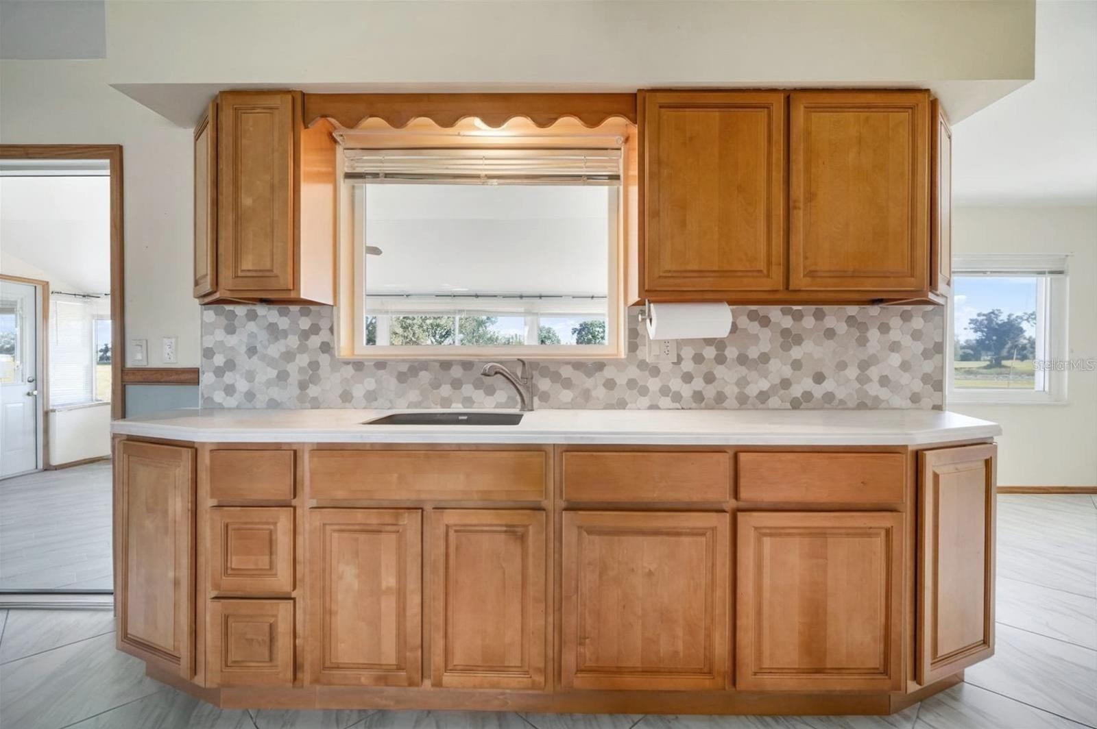 609 FOX HILLS DR, SUN CITY CENTER, FL — photo 13