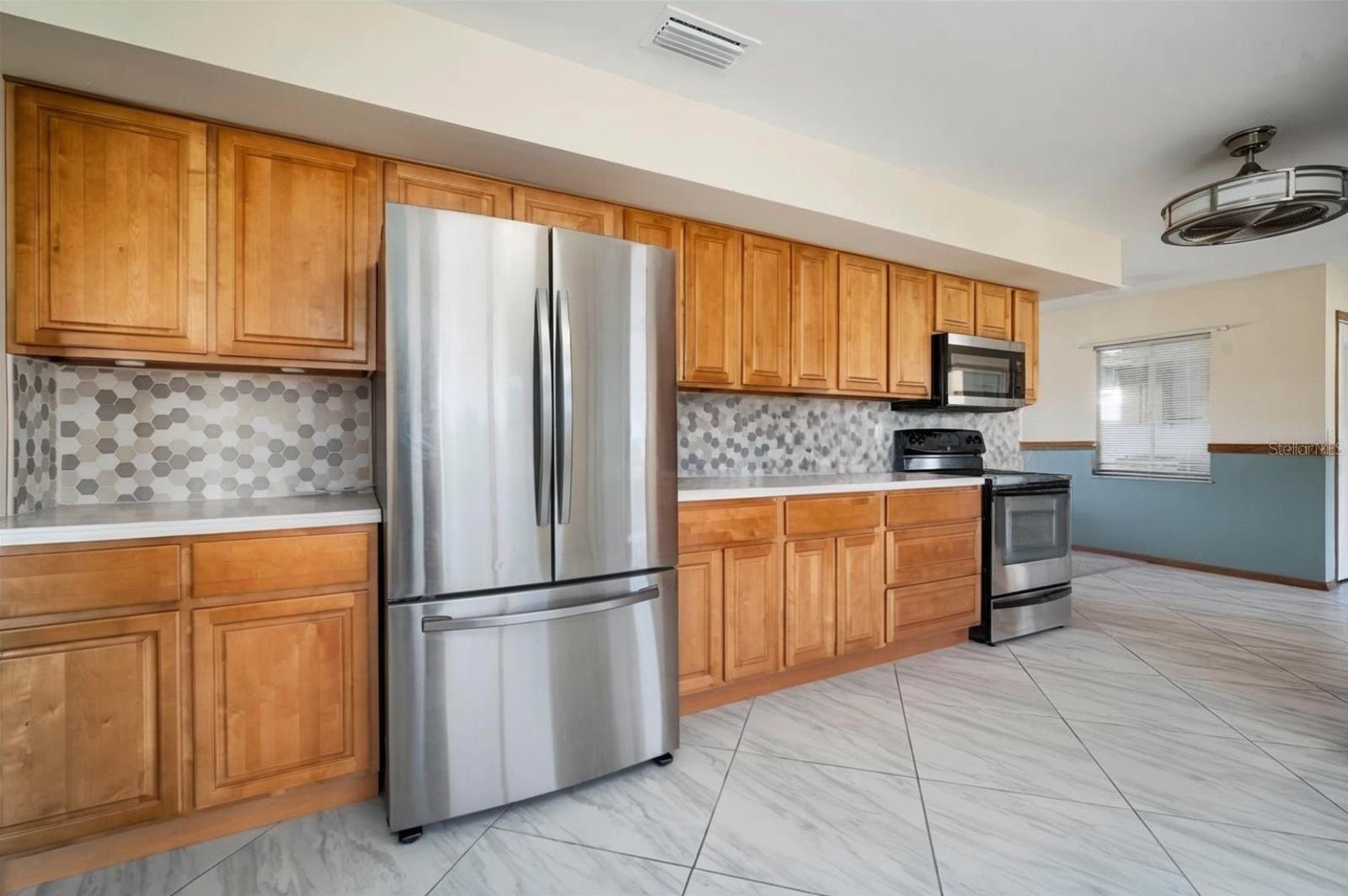 609 FOX HILLS DR, SUN CITY CENTER, FL — photo 15