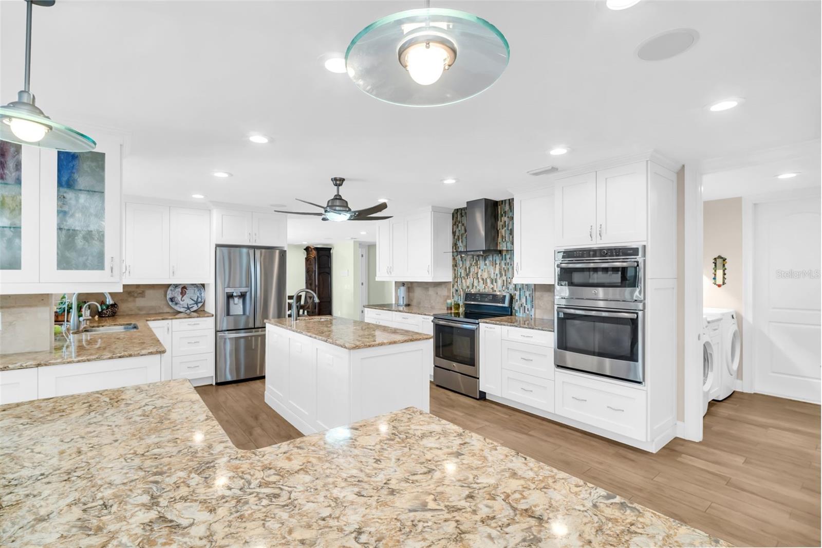 1100 FRIENDLY WAY S, ST PETERSBURG, FL — photo 8