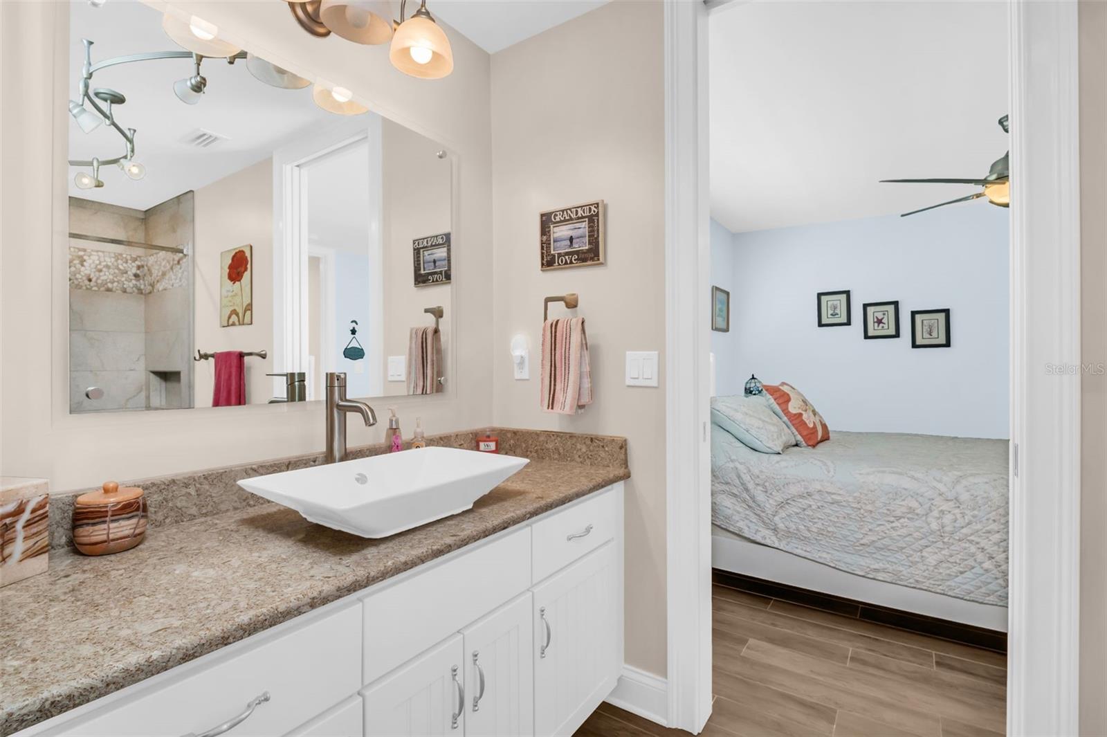 1100 FRIENDLY WAY S, ST PETERSBURG, FL — photo 27