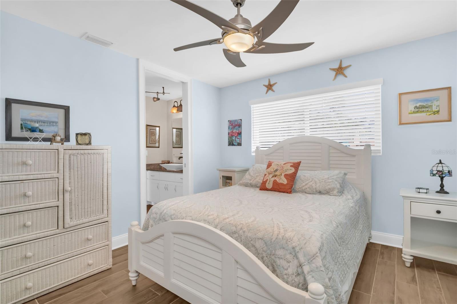 1100 FRIENDLY WAY S, ST PETERSBURG, FL — photo 30