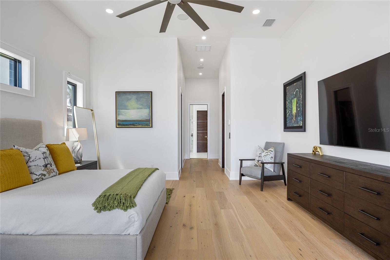 5237 61ST AVE S, ST PETERSBURG, FL — photo 36