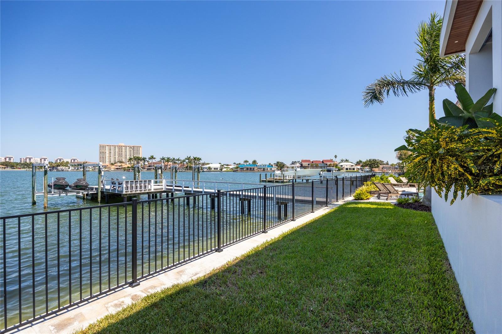 5237 61ST AVE S, ST PETERSBURG, FL — photo 76