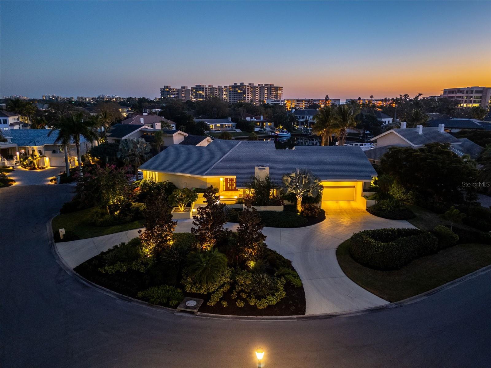 1571 HARBOR CAY LN, LONGBOAT KEY, FL — photo 12
