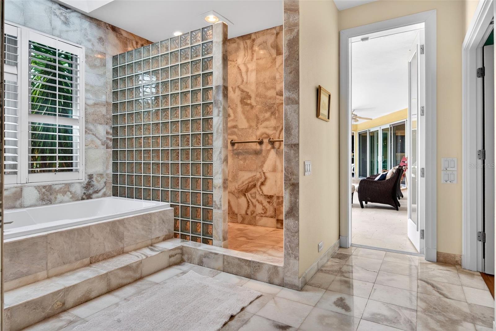1571 HARBOR CAY LN, LONGBOAT KEY, FL — photo 43