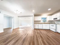 830 N SUNSET DR — photo 8