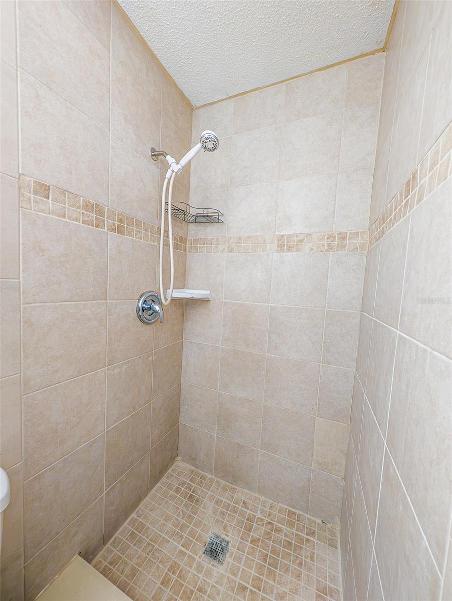 830 N SUNSET DR, MOUNT DORA, FL — photo 33