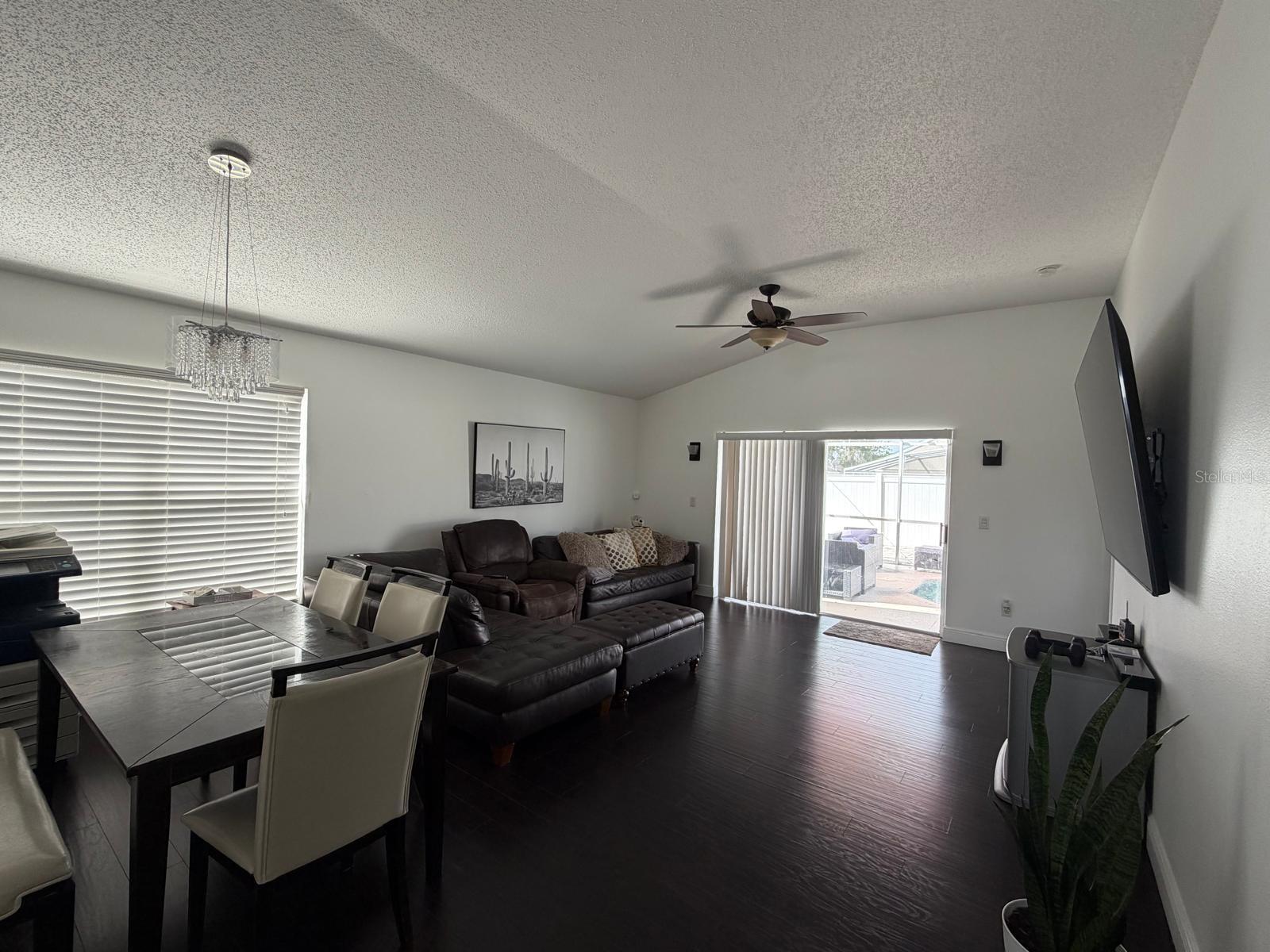 2558 E CHATMAN CIR, KISSIMMEE, FL — photo 3