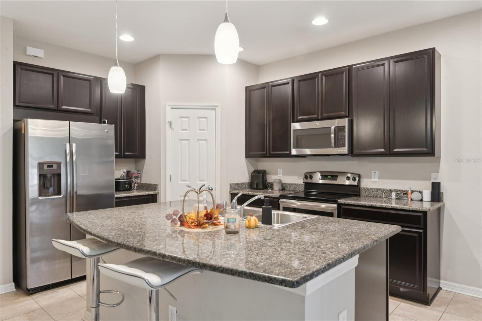 7046 TOWNE LAKE RD, RIVERVIEW, FL — photo 11