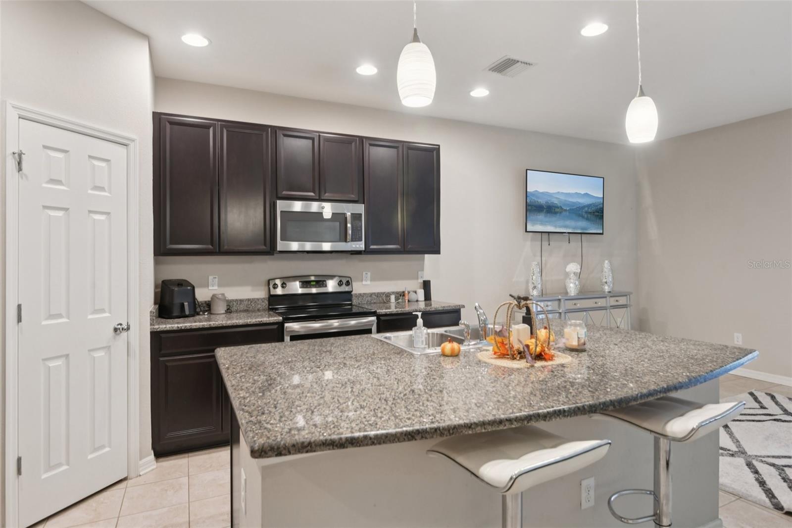 7046 TOWNE LAKE RD, RIVERVIEW, FL — photo 12