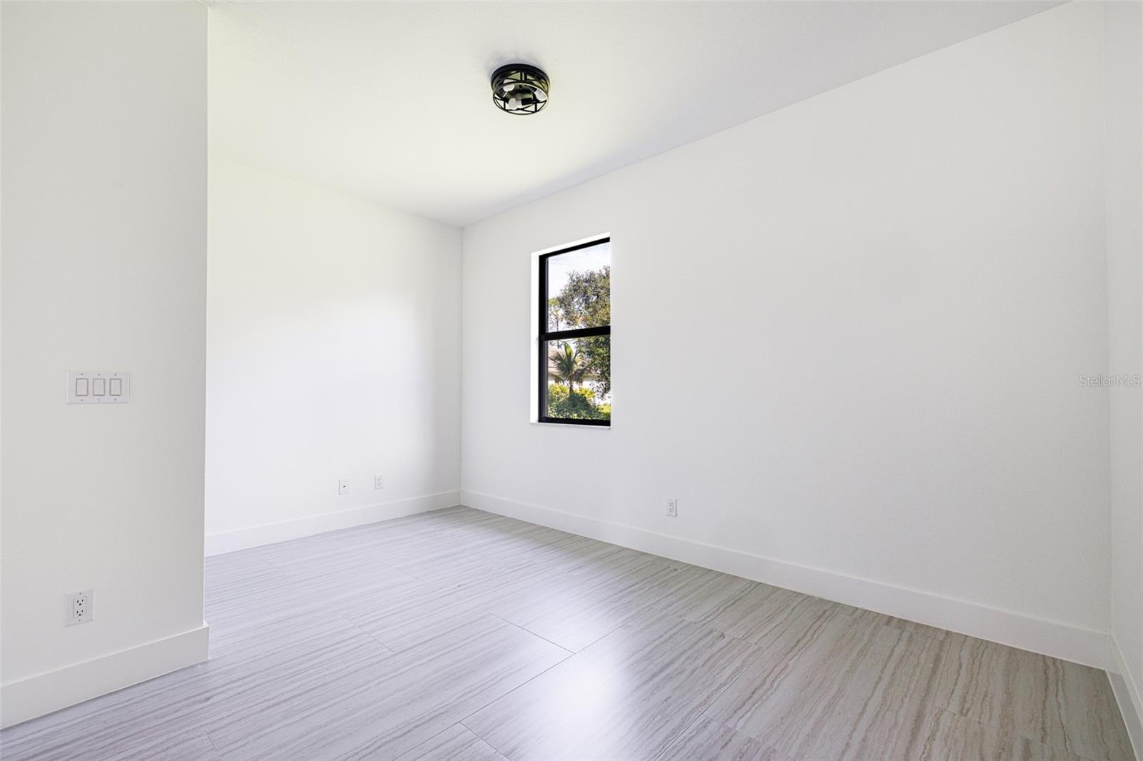 17196 GLENVIEW AVE, PORT CHARLOTTE, FL — photo 31