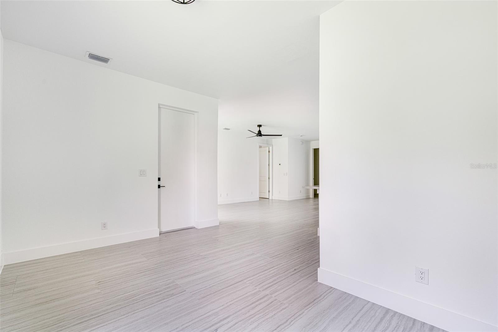 17196 GLENVIEW AVE, PORT CHARLOTTE, FL — photo 33