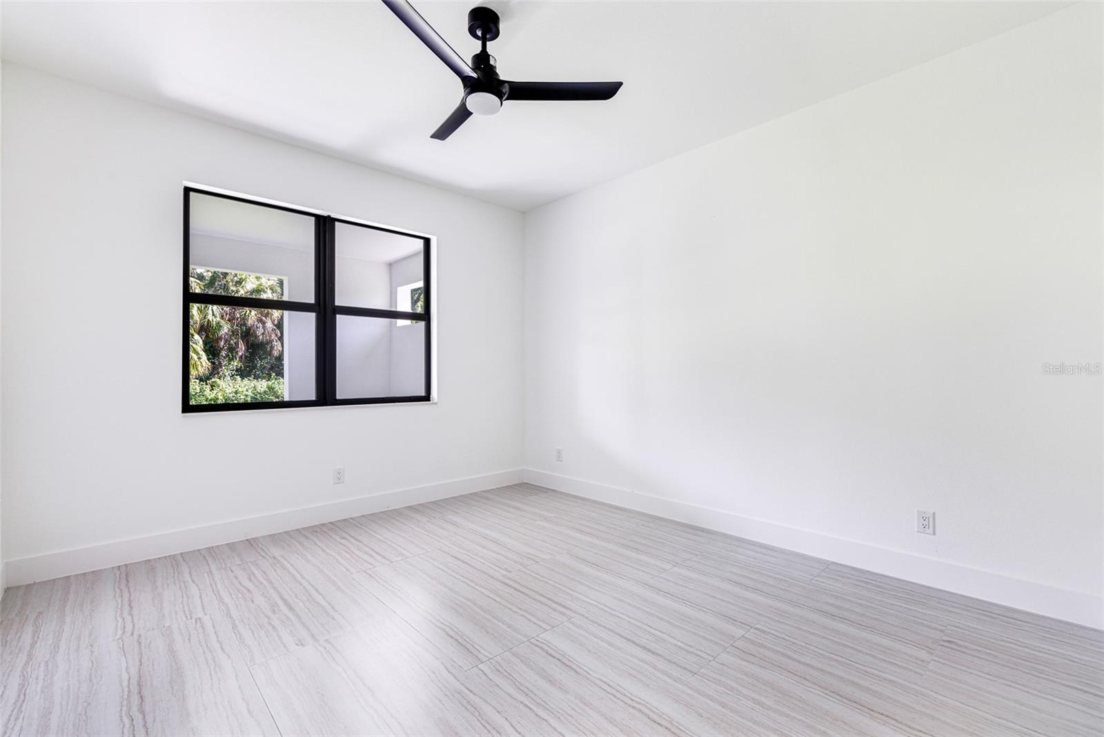 17196 GLENVIEW AVE, PORT CHARLOTTE, FL — photo 37