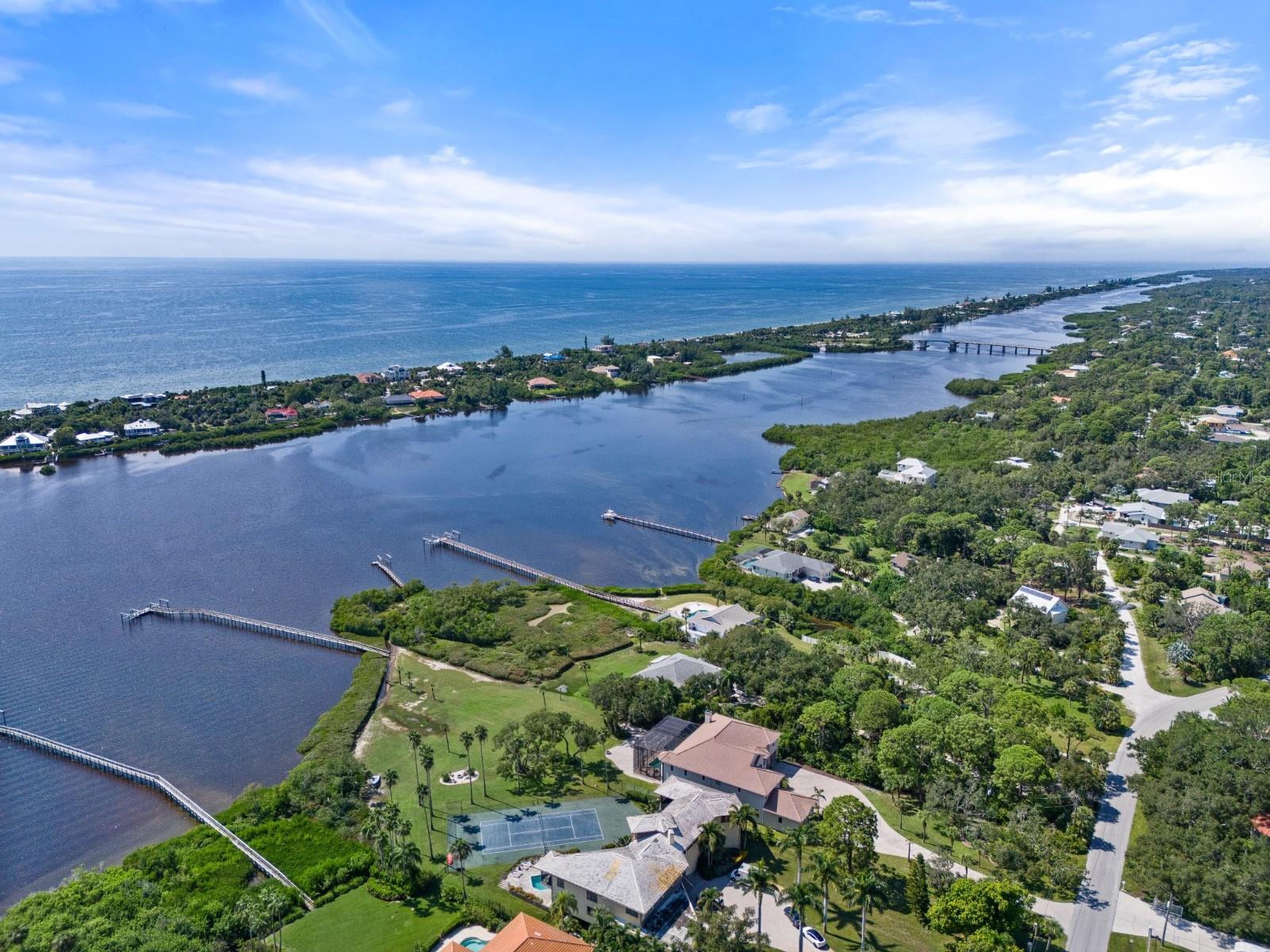 1930 BAYSHORE DR, ENGLEWOOD, FL — photo 4