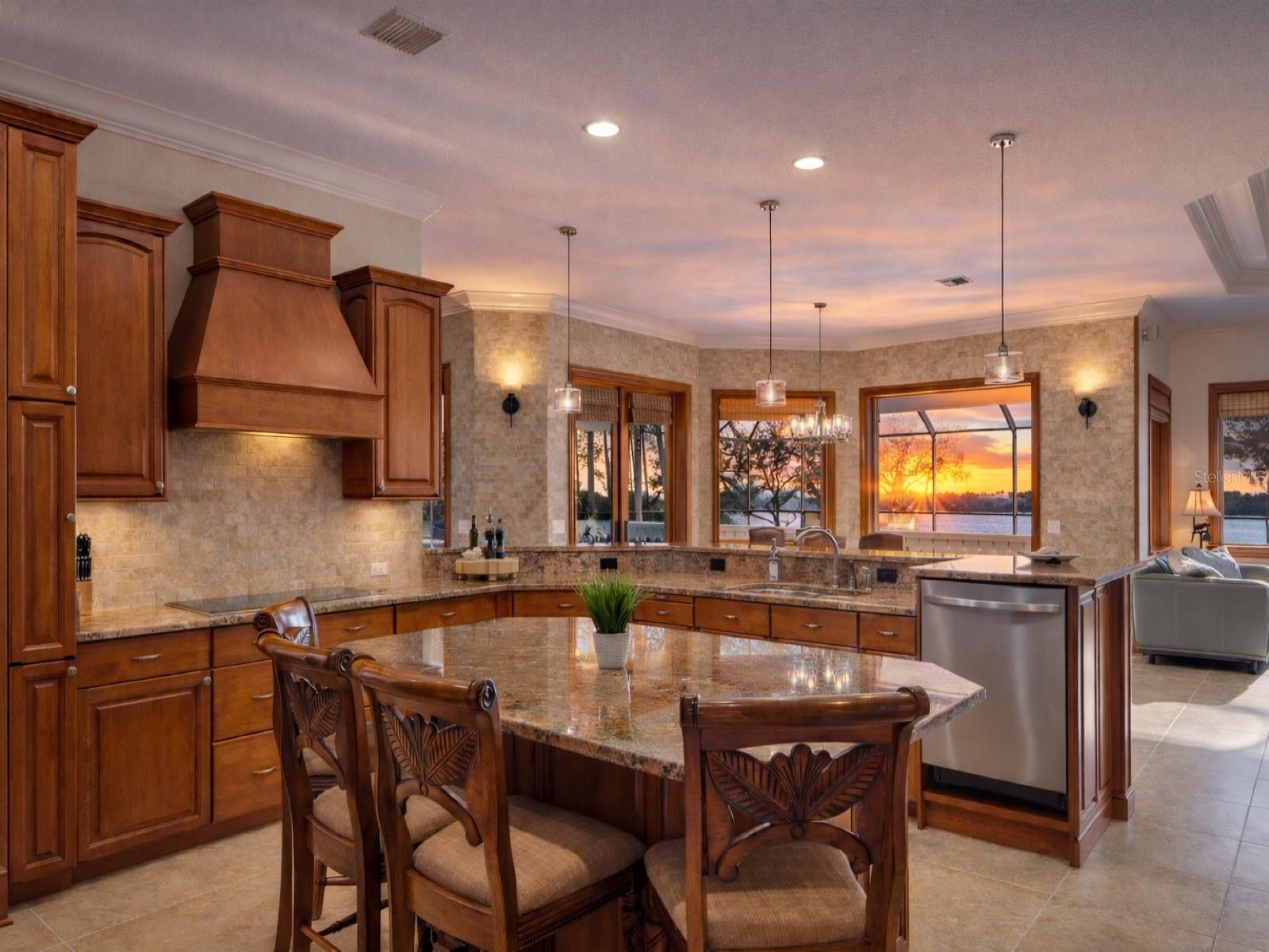 1930 BAYSHORE DR, ENGLEWOOD, FL — photo 8