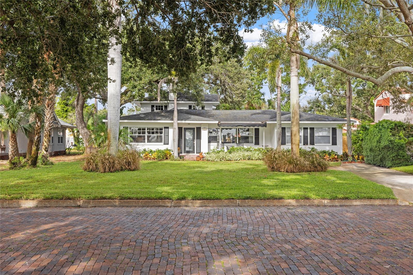 311 SUNSET DR N, ST PETERSBURG, FL — photo 2