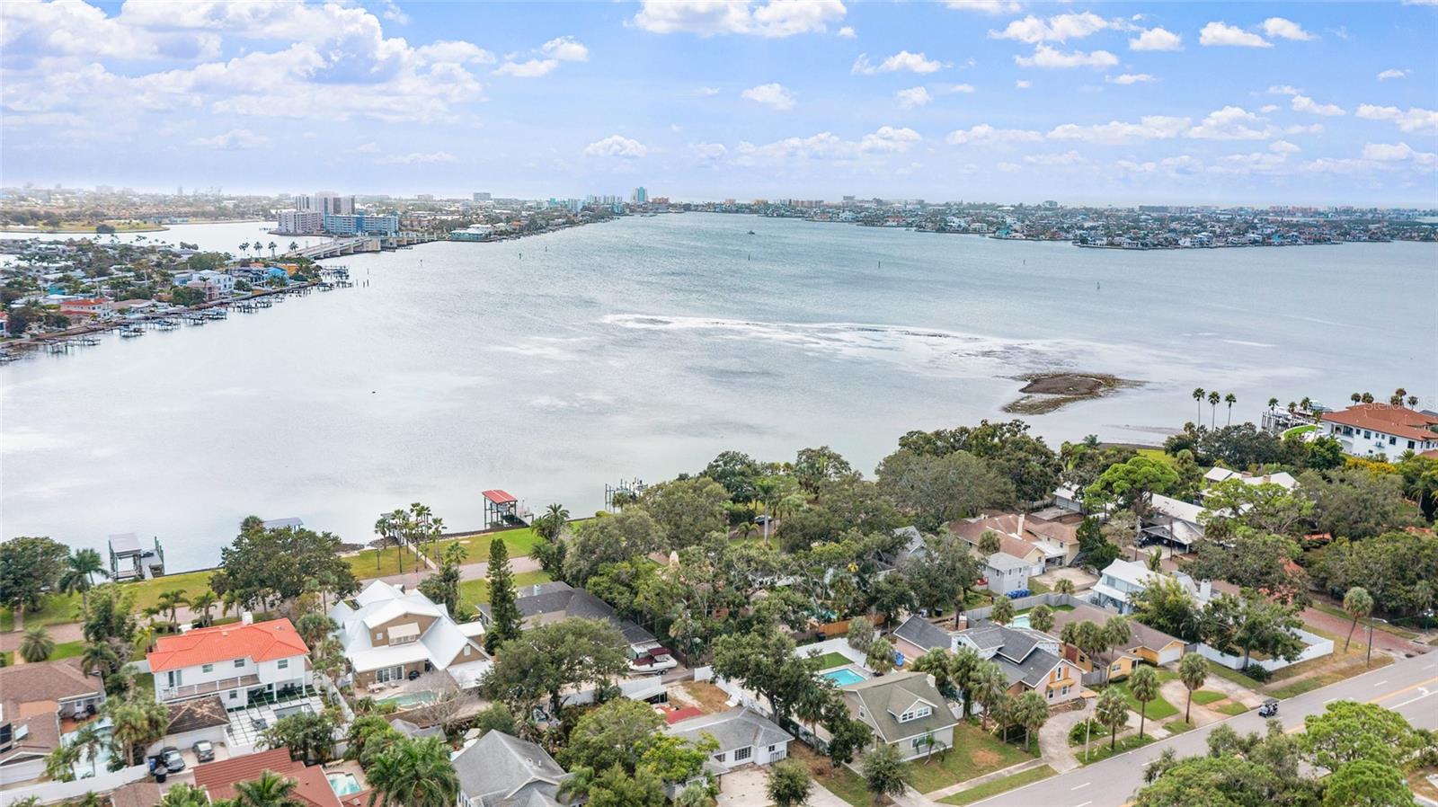 311 SUNSET DR N, ST PETERSBURG, FL — photo 3
