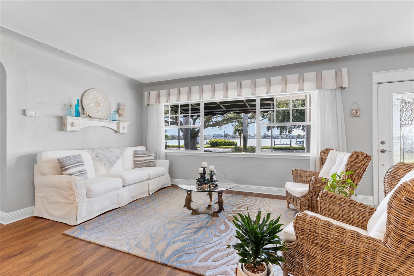 311 SUNSET DR N, ST PETERSBURG, FL — photo 8