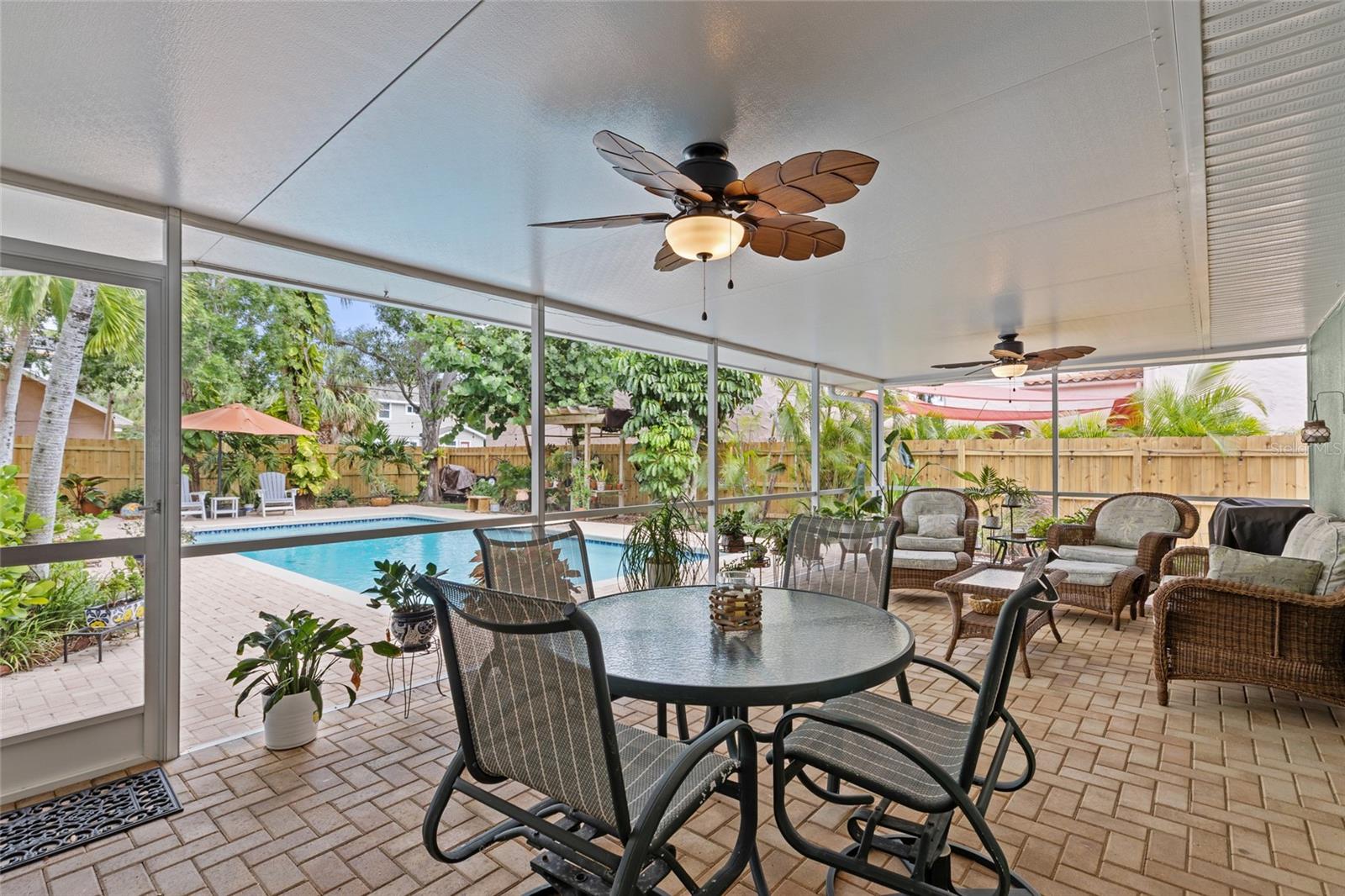 311 SUNSET DR N, ST PETERSBURG, FL — photo 11