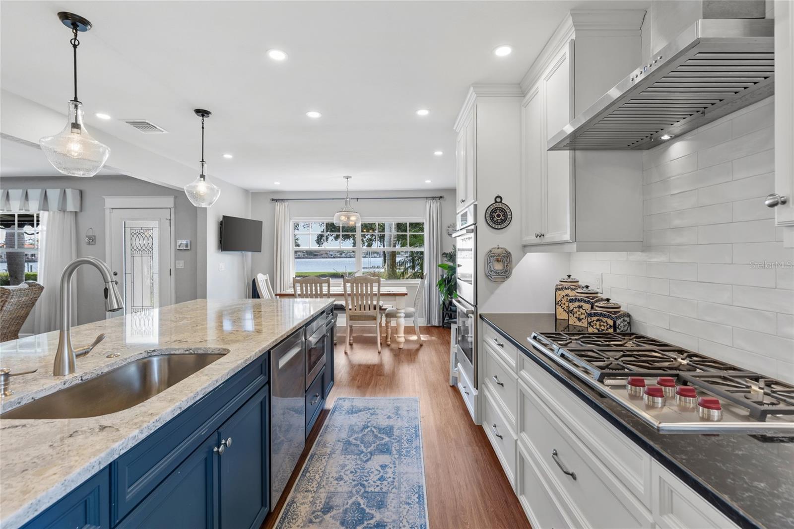 311 SUNSET DR N, ST PETERSBURG, FL — photo 23