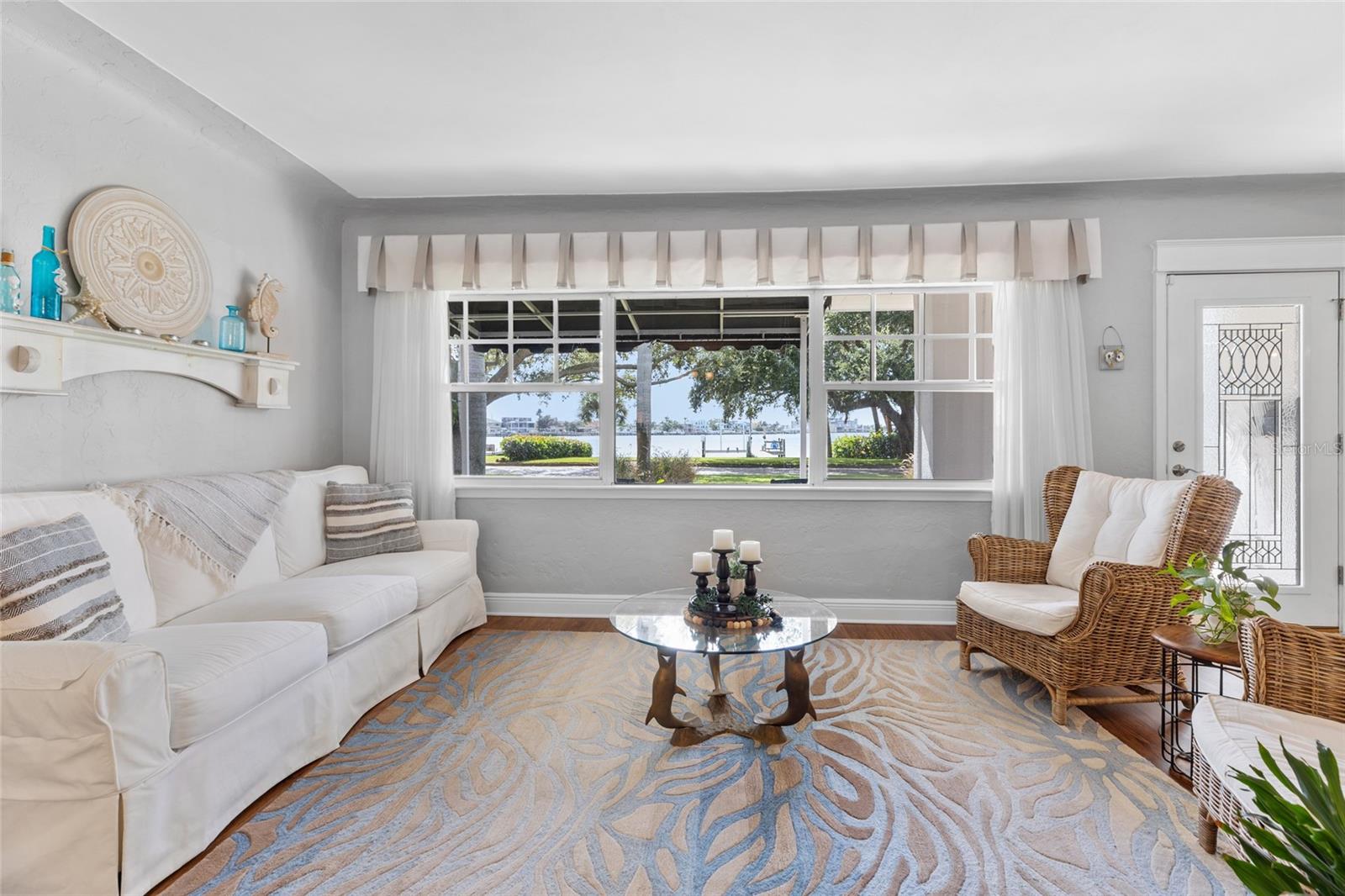 311 SUNSET DR N, ST PETERSBURG, FL — photo 26