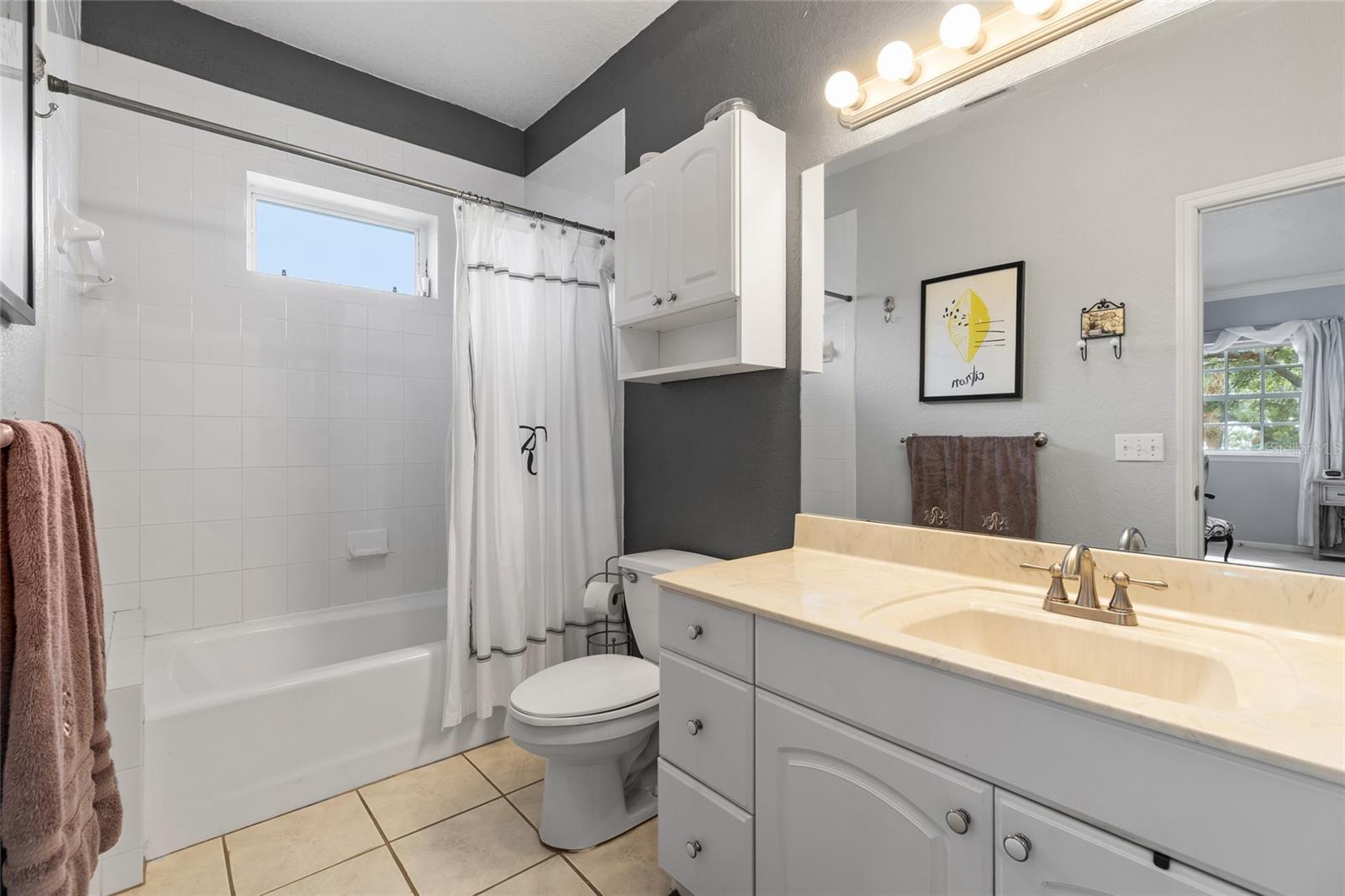 311 SUNSET DR N, ST PETERSBURG, FL — photo 42