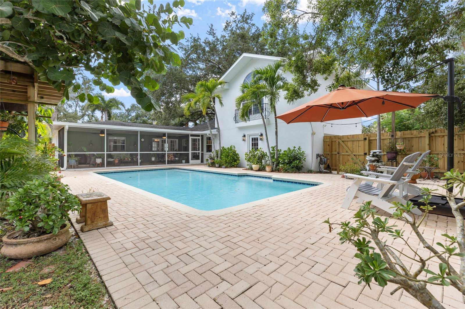 311 SUNSET DR N, ST PETERSBURG, FL — photo 52