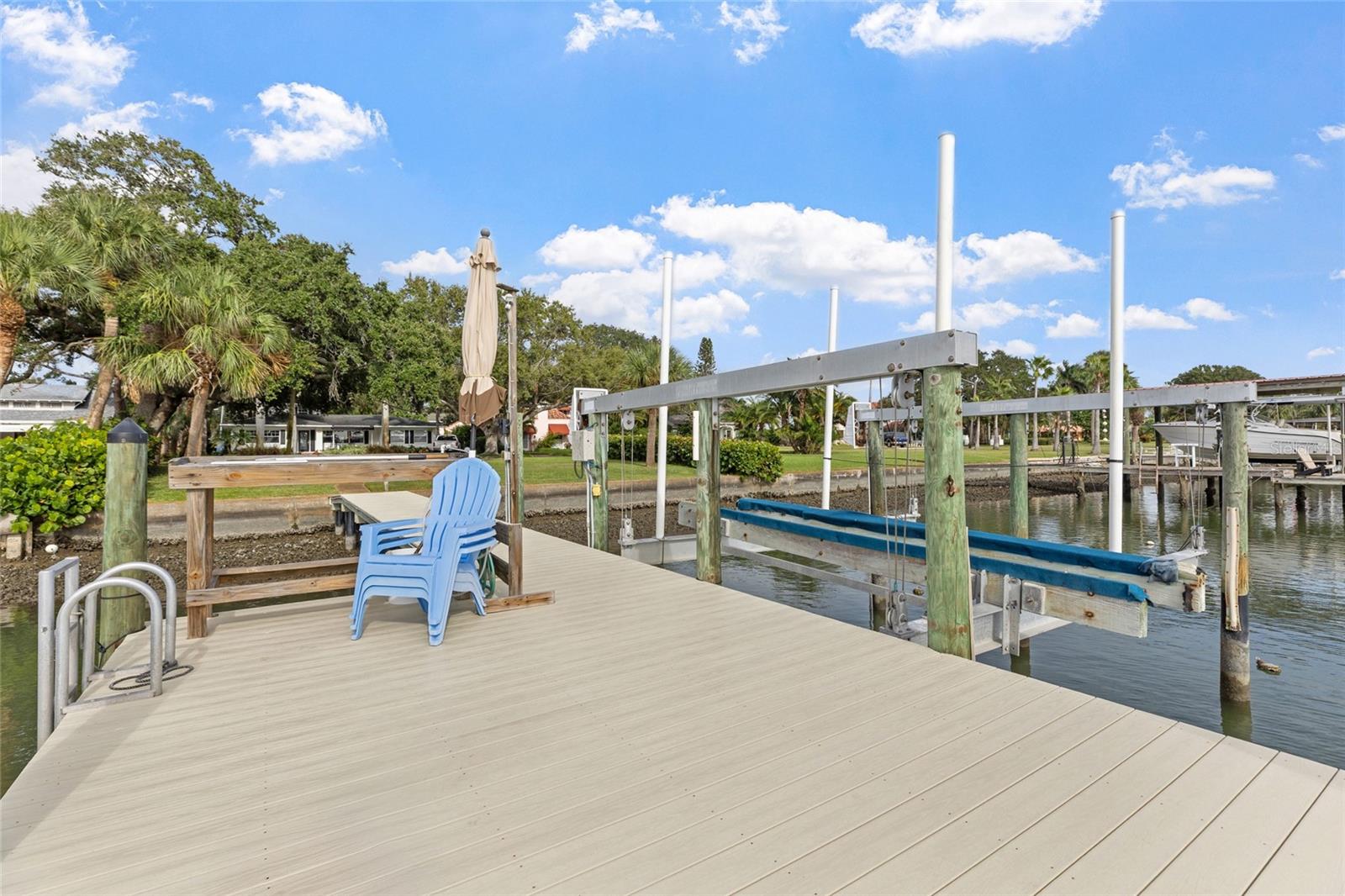 311 SUNSET DR N, ST PETERSBURG, FL — photo 55