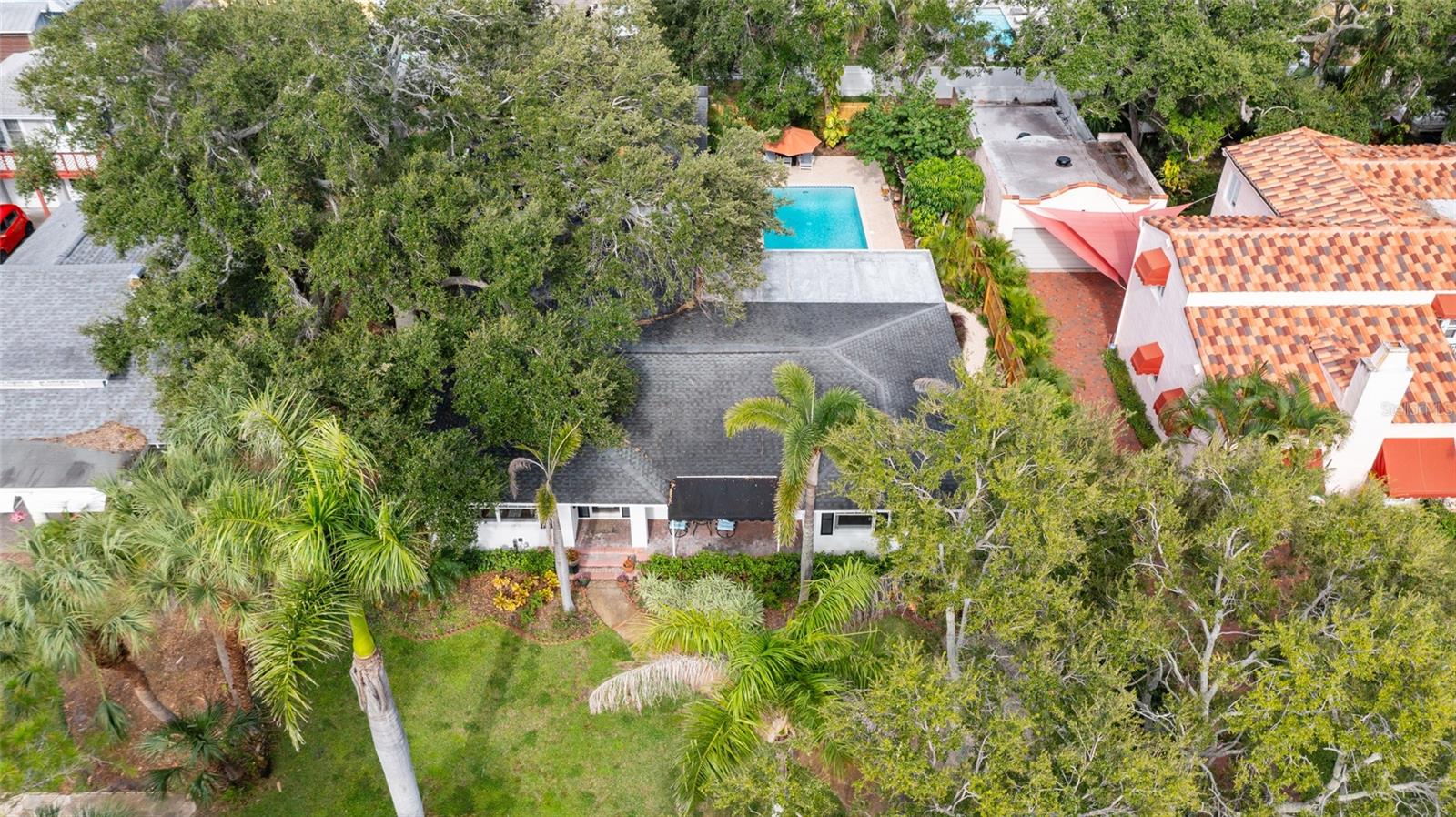 311 SUNSET DR N, ST PETERSBURG, FL — photo 58