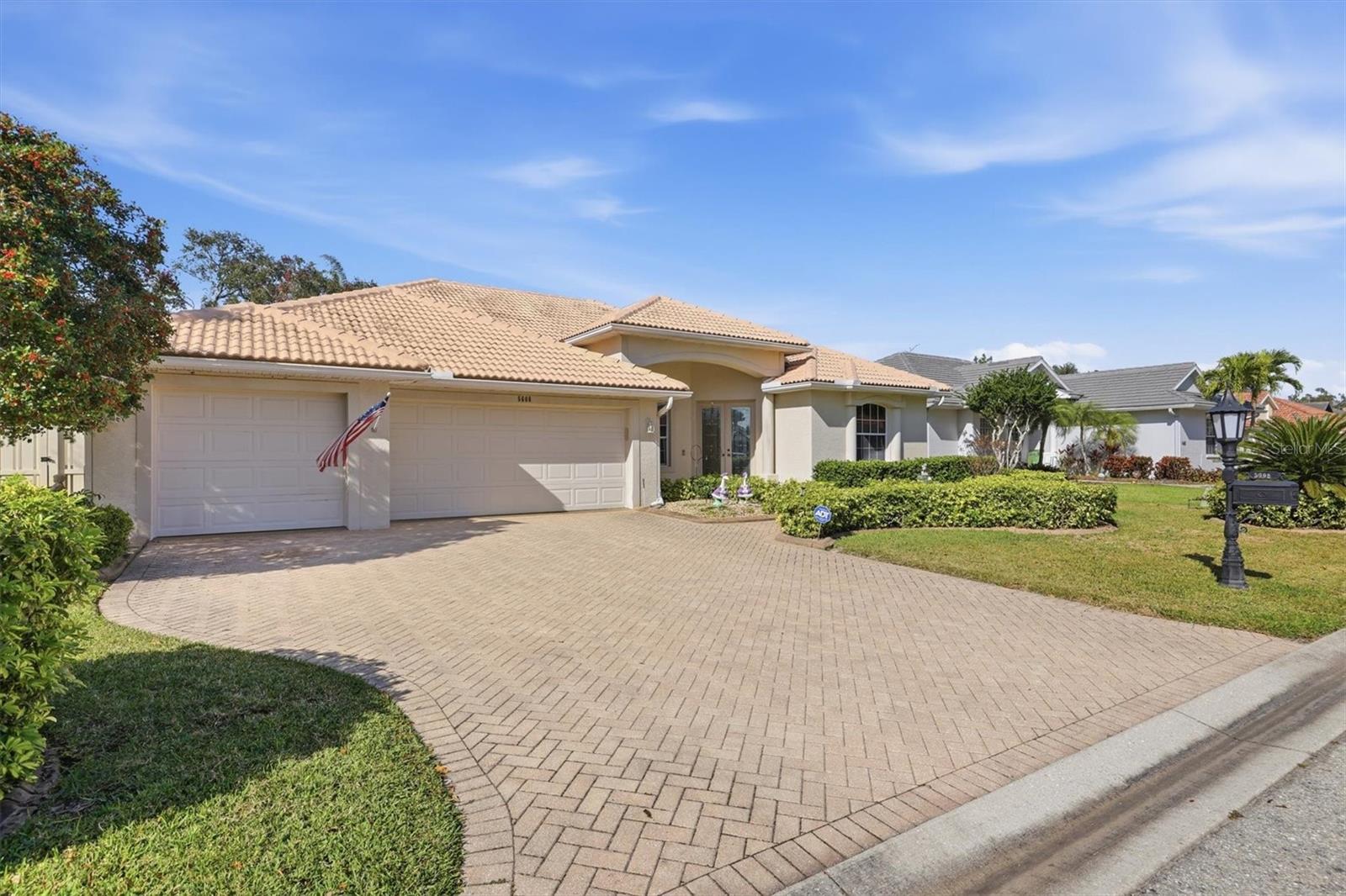 5608 EASTWIND DR, SARASOTA, FL — photo 3