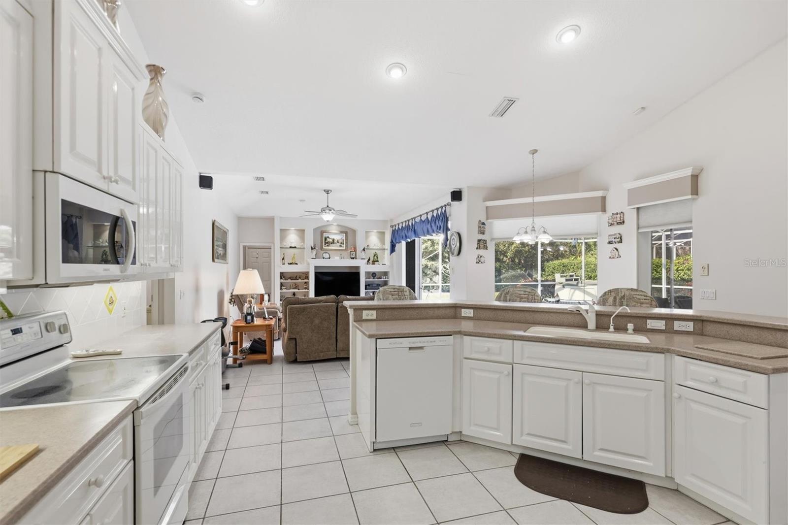 5608 EASTWIND DR, SARASOTA, FL — photo 15