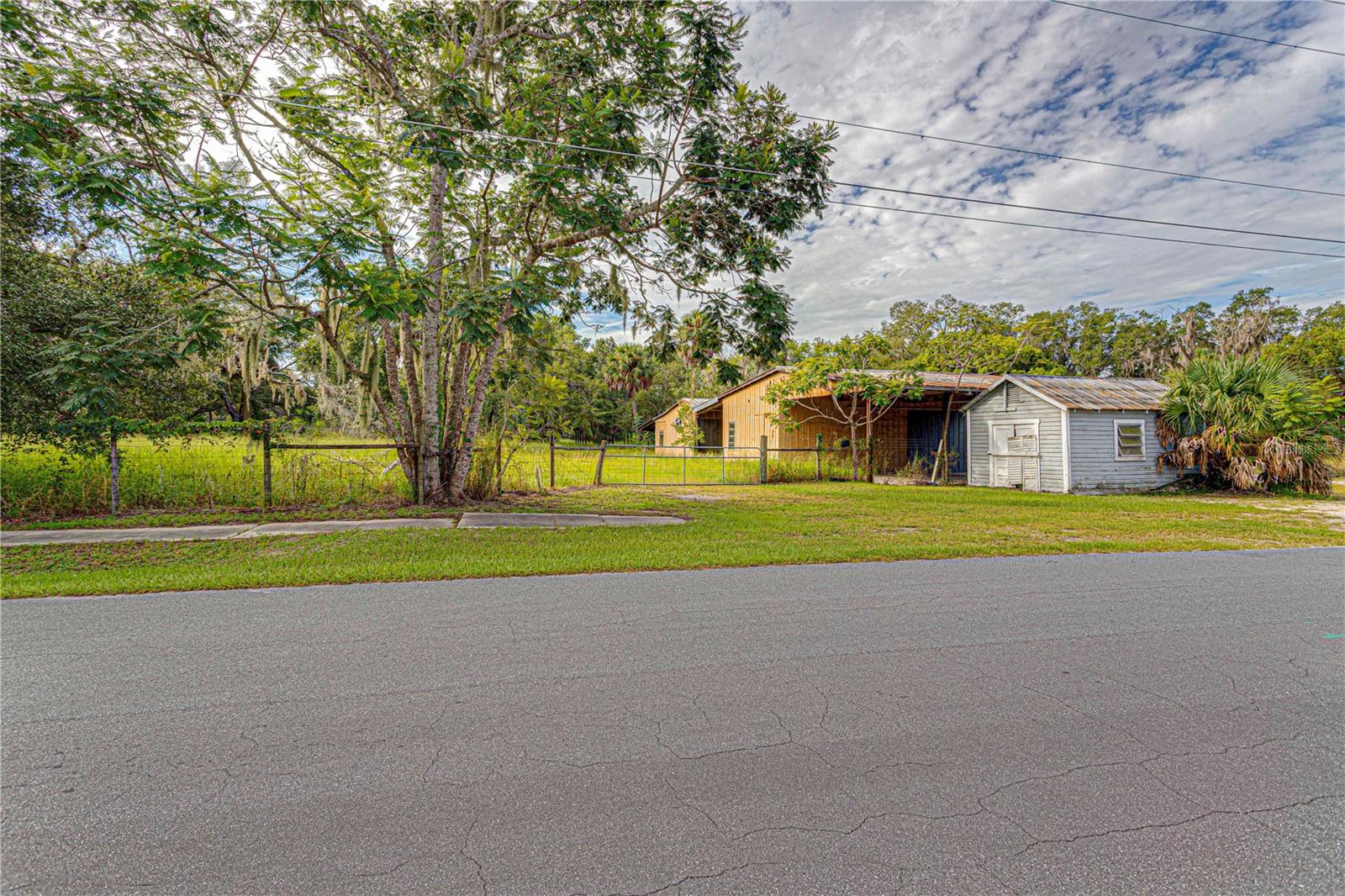 610 S HIGHLAND ST, MOUNT DORA, FL — photo 5