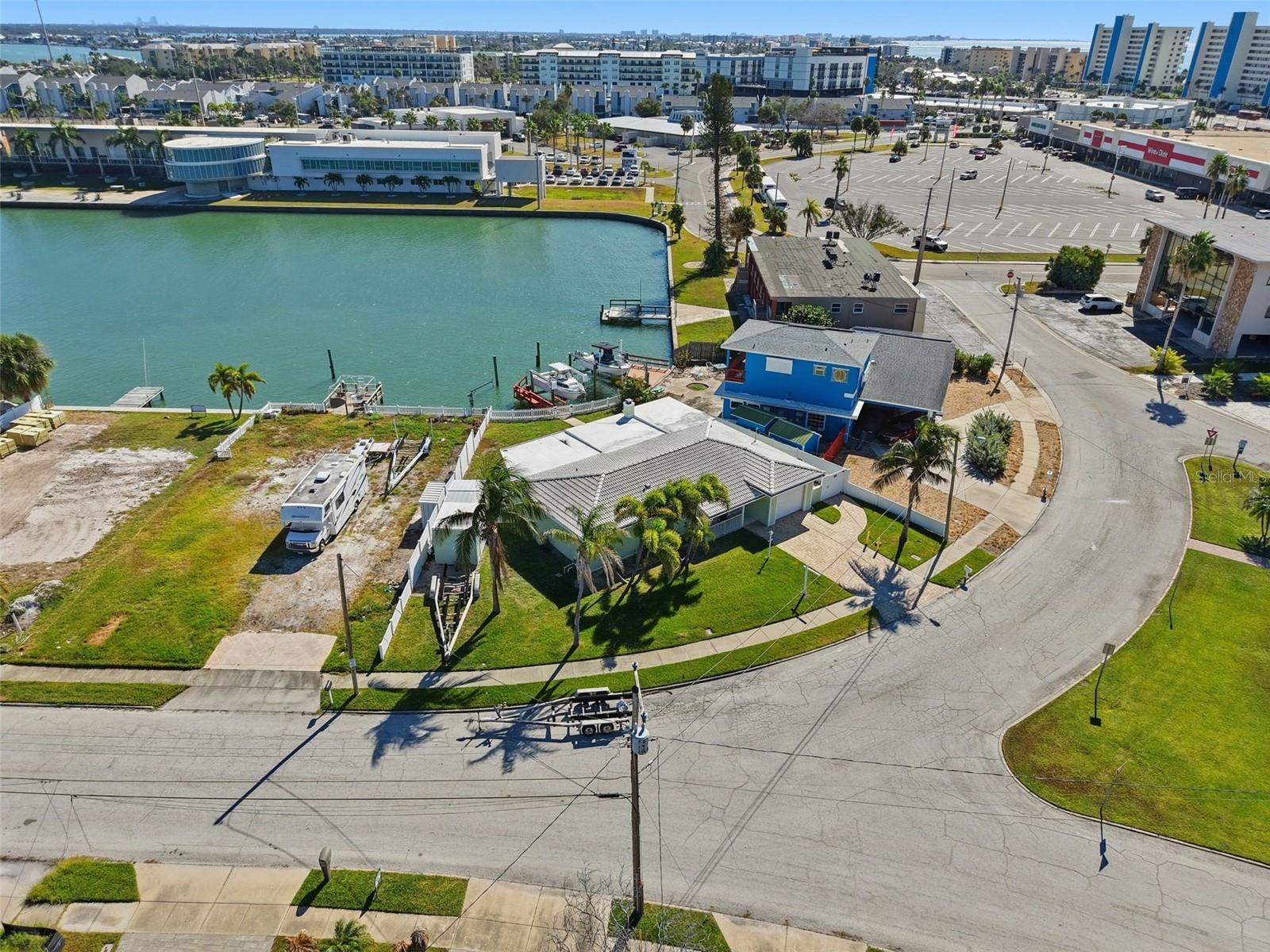15302 HARBOR DR, MADEIRA BEACH, FL — photo 43
