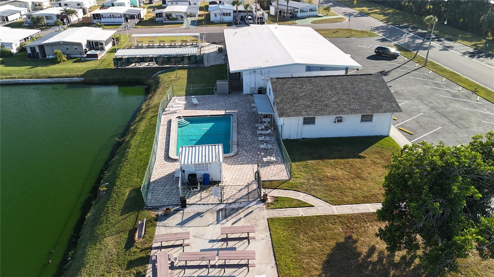 306 50TH AVENUE PLZ E, BRADENTON, FL — photo 3