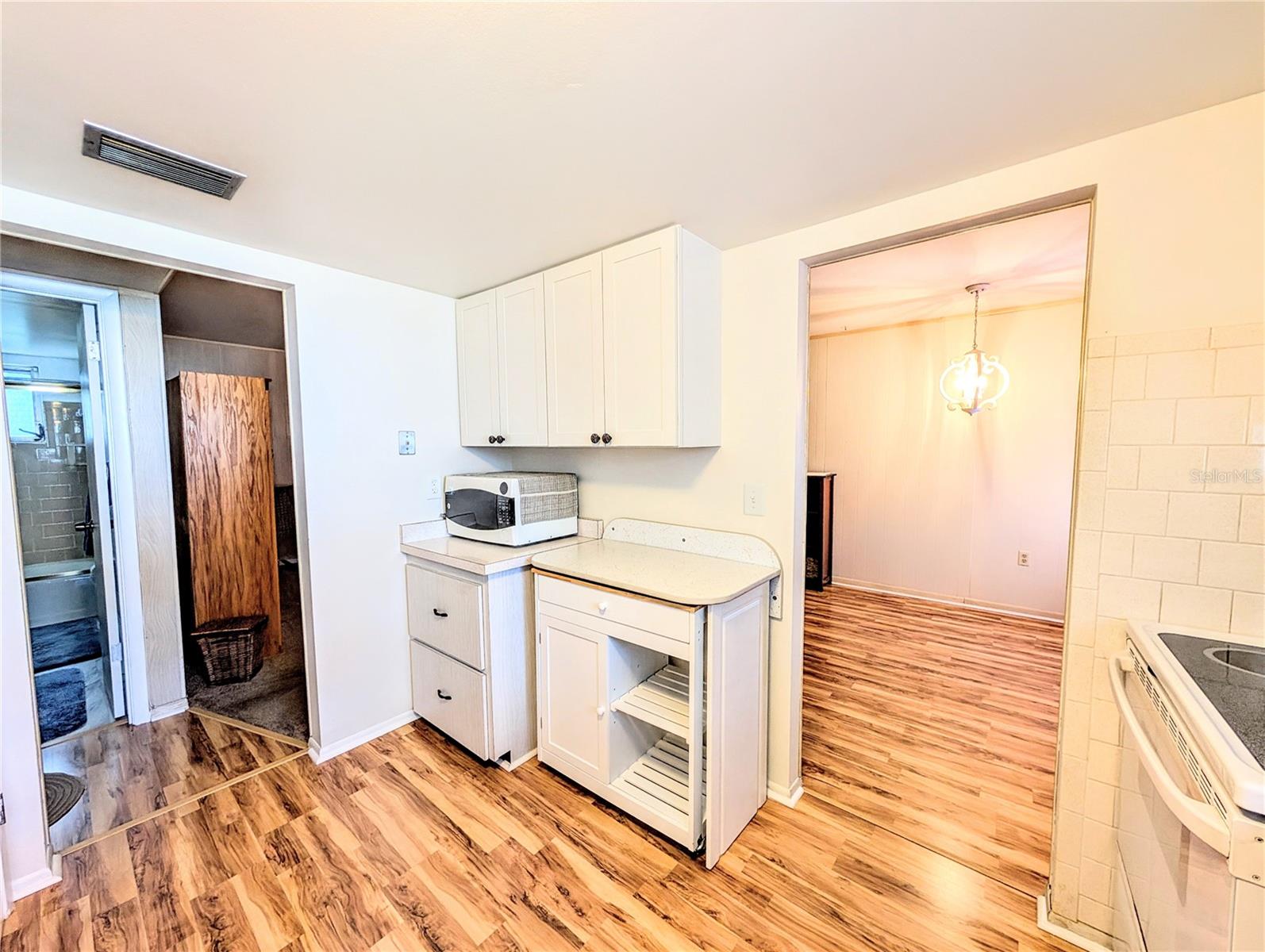 5855 PALM LN #B21, BRADENTON, FL — photo 3