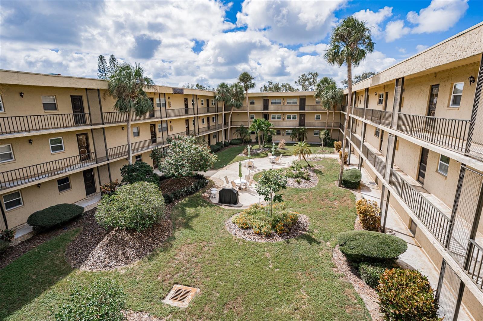 11485 OAKHURST RD #200-306, LARGO, FL
