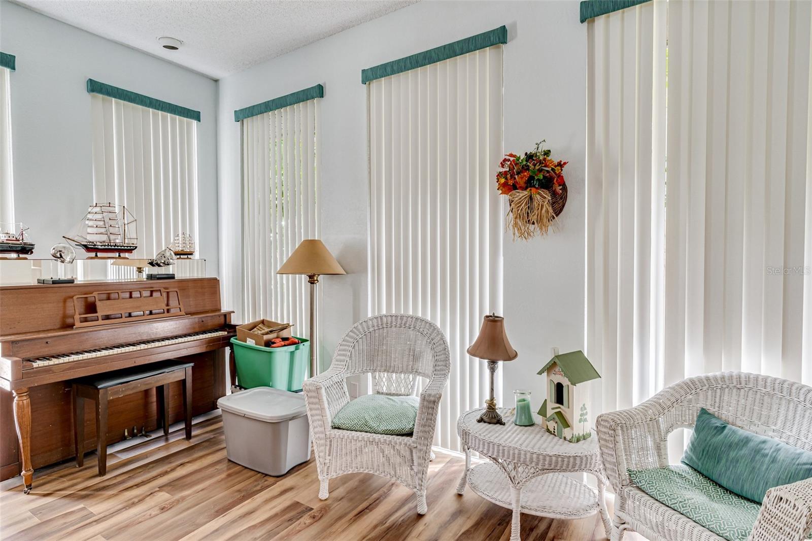 11485 OAKHURST RD #200-306, LARGO, FL — photo 37