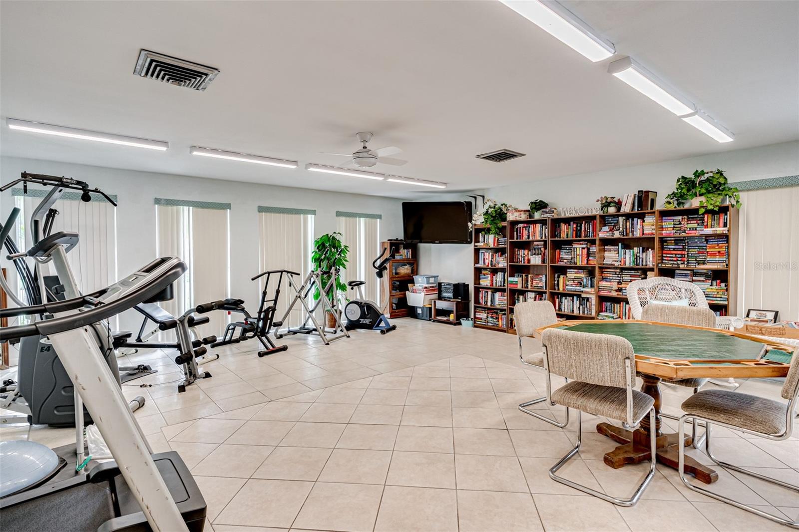 11485 OAKHURST RD #200-306, LARGO, FL — photo 39