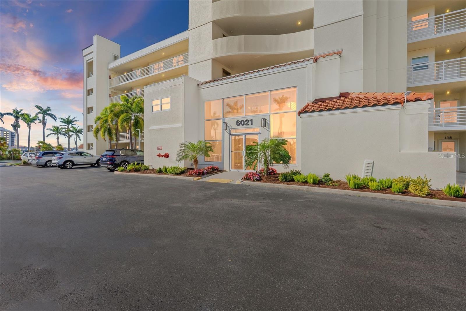6021 BAHIA DEL MAR CIR #137, ST PETERSBURG, FL — photo 26